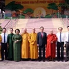 El viceprimer ministro Tran Luu Quang visita y felicita a dignatarios y monjes en la Oficina 2 de la Sangha Budista de Vietnam. (Fuente: VNA)