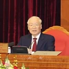 Генеральный секретарь партии Нгуен Фу Чонг выступает со вступительным словом на 9-м пленуме ЦК КПВ 13-го созыва 16 мая. (Фото: ВИA)