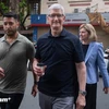 Генеральный директор компании Apple Тим Кук и делегация этой глобальной технологической компании прибыли во Вьетнам. (Фото: Вьетнам+)