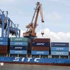 Экспорт и импорт обрабатываются в порту Диньву, город Хайфон. (Фото: ВИA)
