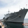 Флагманский корабль 7-го флота ВМС США USS Blue Ridge пришвартовался в международном порту Камрань, провинция Кханьхоа. (Фото: ВИA)