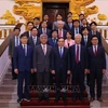 Заместитель премьер-министра Чан Лыу Куанг (в первом ряду, третий слева) и представители корейского бизнеса (Фото: ВИA)