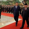 El presidente de Indonesia, Prabowo Subianto (derecha), sostuvo conversaciones con su homólogo chino, Xi Jinping (Fuente: Reuters)