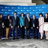 La délégation du Vietnam conduite par le vice-ministre des Affaires étrangères et président du Comité national de l’UNESCO du Vietnam, Hà Kim Ngoc, à la 10e session de l’Assemblée générale, au siège de l’UNESCO, à Paris. Photo : VNA