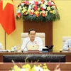 Le président de l’Assemblée nationale Trân Thanh Mân (centre) s’exprime lors de la 34e session en cours du Comité permanent de l’Assemblée nationale. Photo : VNA