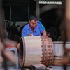 20 étapes sont nécessaires à la fabrication d’un tambour. Photo: baolongan.vn