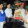 Tet gifts for national revolutionary contributors 