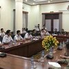 Foreign military attachés tour Vietnam’s naval units