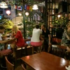 Hanoi pilots longer opening hours for restaurants, bars