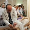 Traditional Vietnamese acupuncture shines in Russia