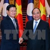 Vietnamese, Lao Prime Ministers hold talks in Hanoi