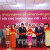 Vietnam-Laos trade fair to open in December 