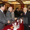 Party chief meets intellectuals, scientists, artists