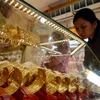 Gap between Vietnam’s gold price, global market price narrows 