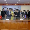 VNA, PRD sign MoU on news exchange cooperation 