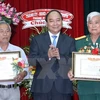 Prime Minister honours outstanding war heroes