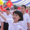 Vietnamese pupils ring in new school year