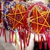 Glass paper lanterns light up full moon festival