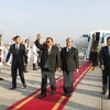 Lao Party chief, President welcomed at Noi Bai airport 