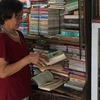 Free bookstore attracts bookworms