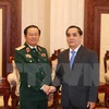  Lao PM hails military cooperation with Vietnam 