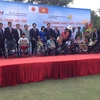 Former Japanese PM presents wheelchairs to AO victims