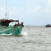 Fishermen stay within Vietnam’s territorial waters
