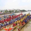 Khmer people host Ngo boat race to celebrate Ok Om Bok festival