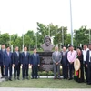 Statue of Indian literary celebrity Tagore opened in Bac Ninh