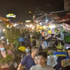 Famous flower market in Hanoi bustling for Women’s Day