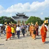 Vesak participants visit Bai Dinh Pagoda