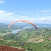 Dak Nong paragliding tournament attracts thousands of visitors