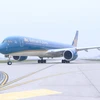 Vietnam Airlines notifies passengers of departure gates via messages