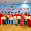 Vietnamese students win prizes at Int’l Olympiad