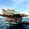 Phu Yen hands over Filipino fishermen