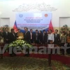 Vietnam, Cambodia sign MoU on labour cooperation