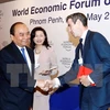 Prime Minister wraps up activities at WEF-ASEAN 2017