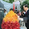 State leader pays homage to late President Ho Chi Minh