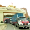 Vietnam, Laos sign protocol on adjustment of good transit deal
