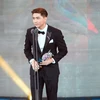 Vietnamese singer wins Asia Model Awards 2017