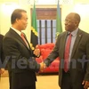 Tanzanian President pledges favorable conditions for Vietnamese investors