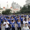 Over 5,000 people walk to cheer national team to SEA Games 29