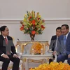 Cambodian leaders receive visiting Vietnam Fatherland Front President