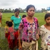 Myanmar: Tens of thousands of people in Rakhine flee into Bangladesh