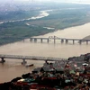 Hanoi plans 14 new bridges crossing Red, Duong Rivers