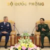 General staff chief Phan Van Giang greets US Pacific Commander