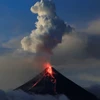 Philippine Mayon volcano eruption: shelters in poor sanitation conditions 