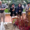 US veterans hand over records of martyrs’ remains in Quang Tri