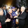 Party chief welcomes New Year with Hanoi’s residents