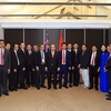PM meets with Vietnamese businessmen, intellectuals in Australia